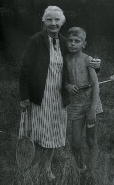 KKE 4174-171.jpg - Genowefa Zabagońska z wnukiem Jerzym
